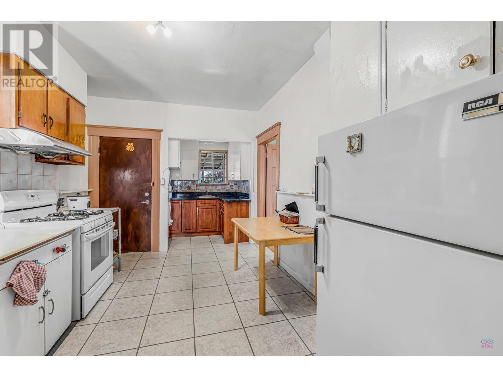 Listing Picture 14 of 37 : 532 UNION STREET, Vancouver / 溫哥華 - 魯藝地產 Yvonne Lu Group - MLS Medallion Club Member