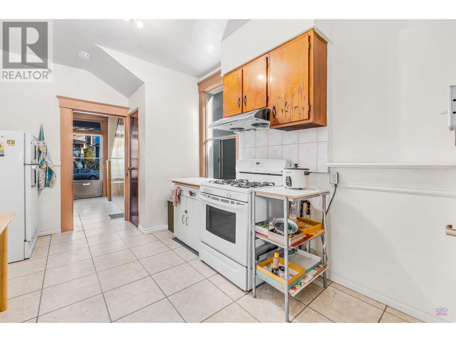 Listing Picture 15 of 37 : 532 UNION STREET, Vancouver / 溫哥華 - 魯藝地產 Yvonne Lu Group - MLS Medallion Club Member