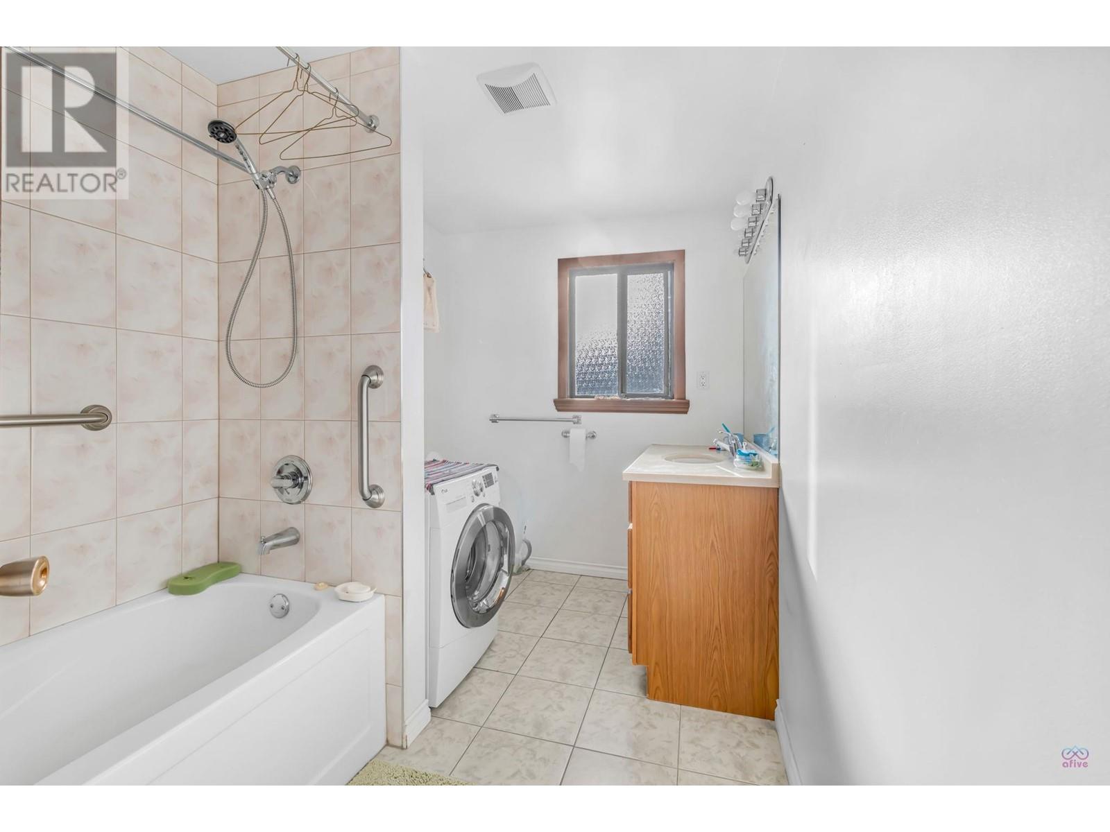 Listing Picture 25 of 37 : 532 UNION STREET, Vancouver / 溫哥華 - 魯藝地產 Yvonne Lu Group - MLS Medallion Club Member