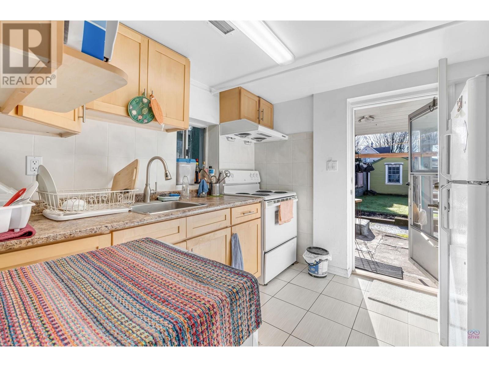 Listing Picture 26 of 37 : 532 UNION STREET, Vancouver / 溫哥華 - 魯藝地產 Yvonne Lu Group - MLS Medallion Club Member