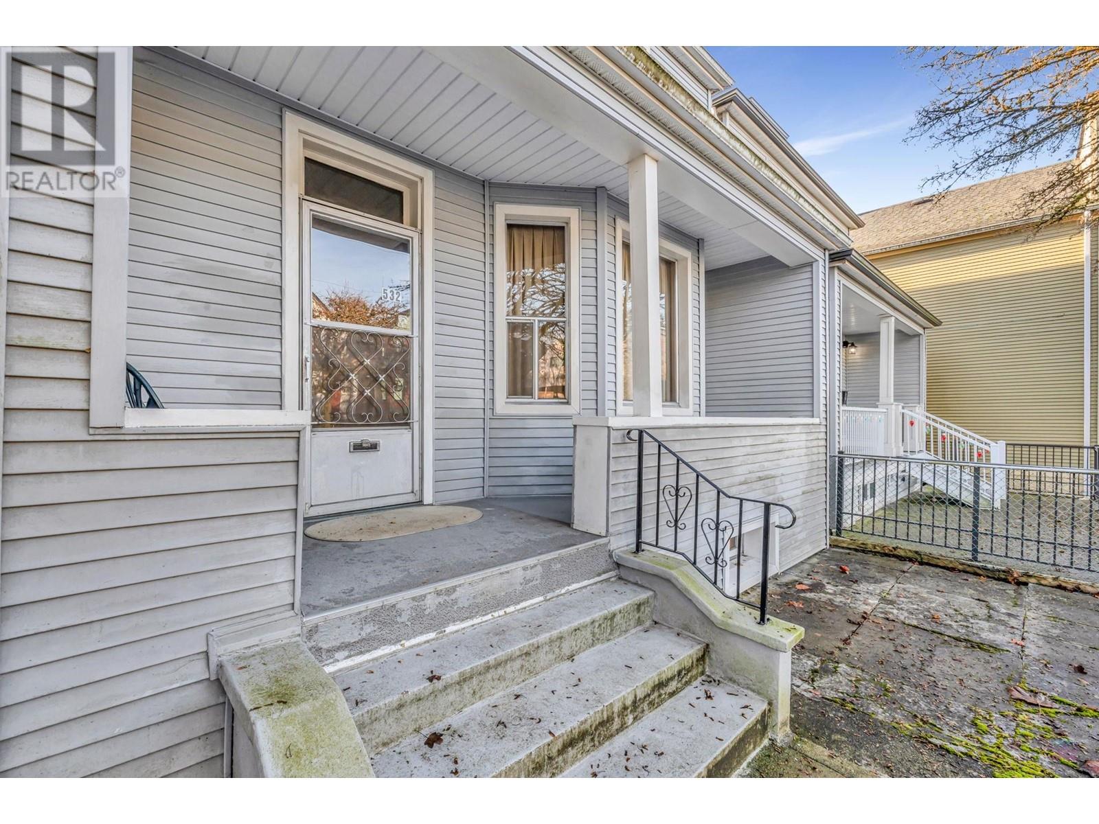 Listing Picture 4 of 37 : 532 UNION STREET, Vancouver / 溫哥華 - 魯藝地產 Yvonne Lu Group - MLS Medallion Club Member