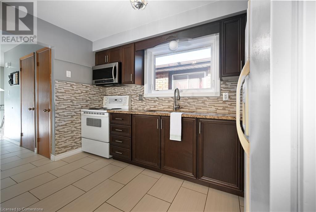 67 Burton Street, Hamilton, Ontario  L8L 3R2 - Photo 9 - 40697466