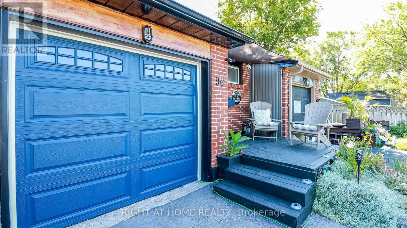 Property at 96 CHAUCER CRESCENT image 2