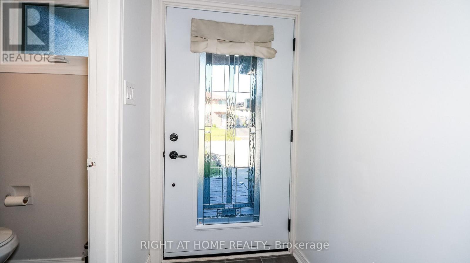 Property at 96 CHAUCER CRESCENT image 4