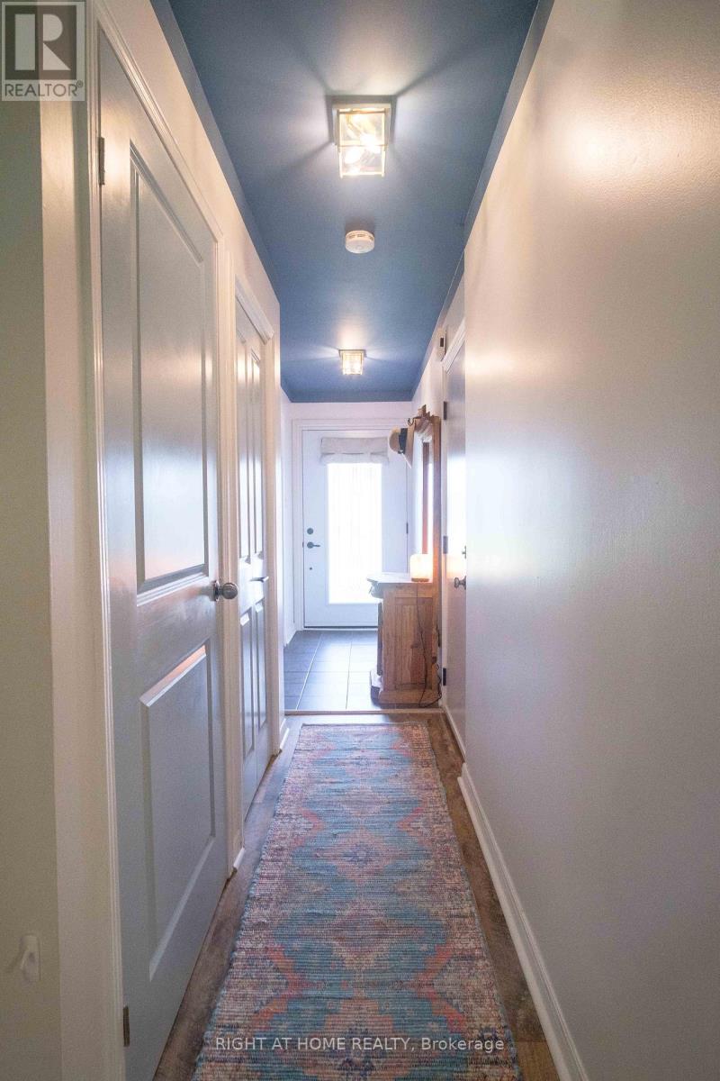 Property at 96 CHAUCER CRESCENT image 5