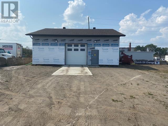 421 Hardisty ST N, Thunder Bay, Ontario
