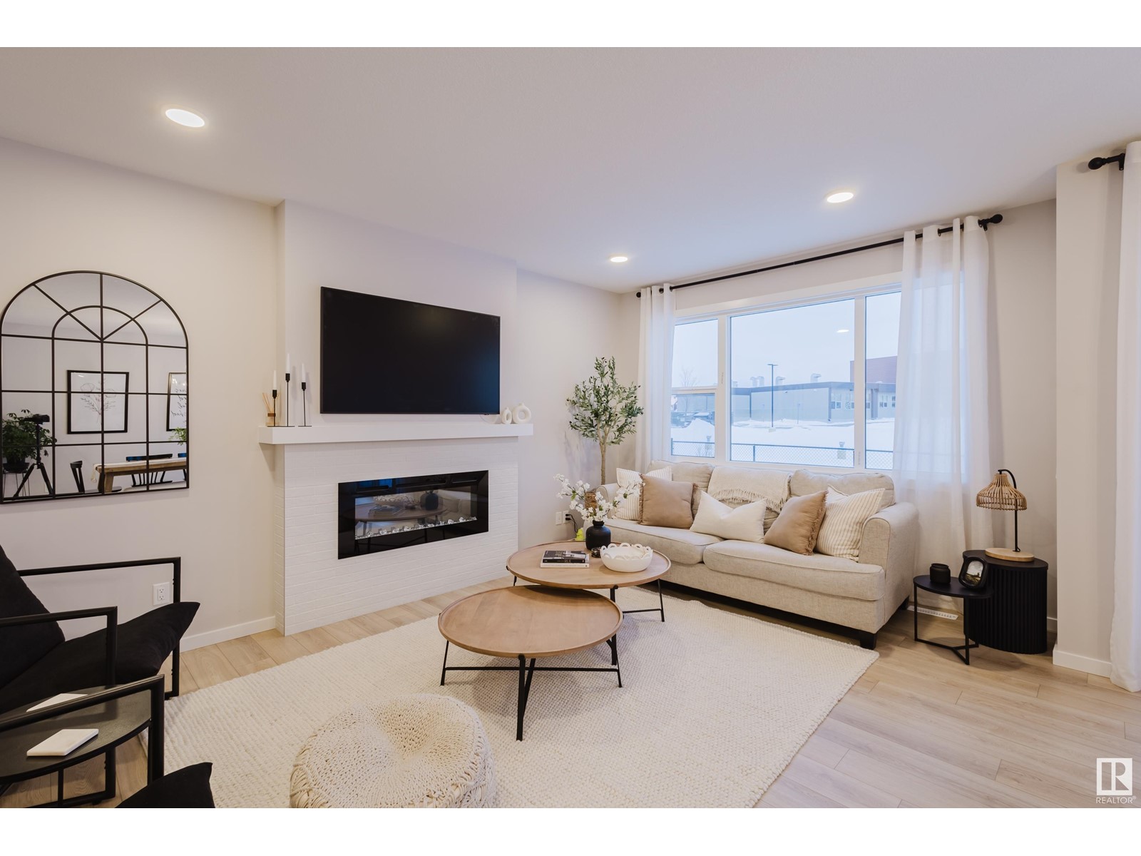 103 Stiles Bn, Leduc, Alberta  T9E 1N8 - Photo 6 - E4420936