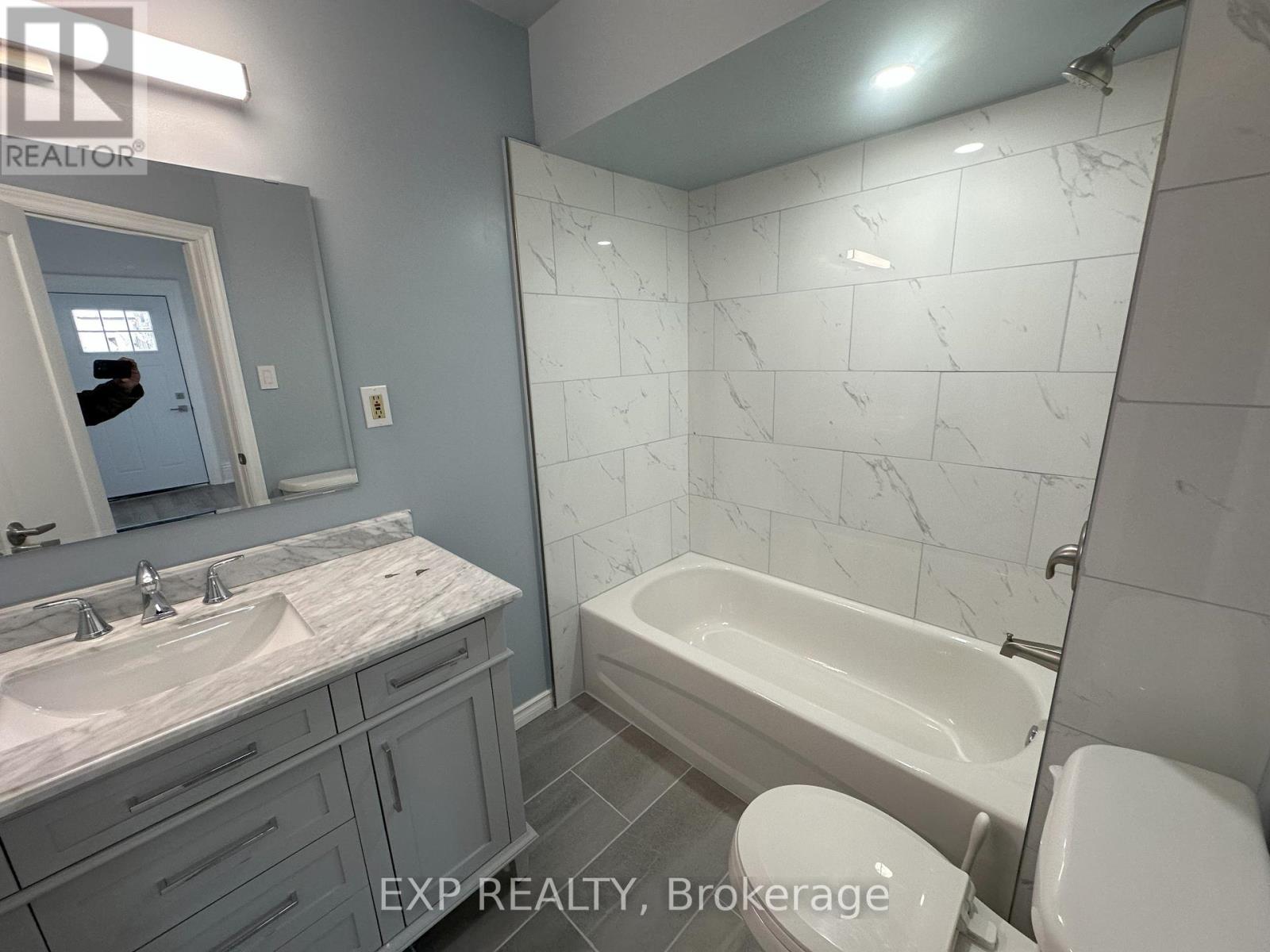 Property at 47 GROVE STREET E image 5