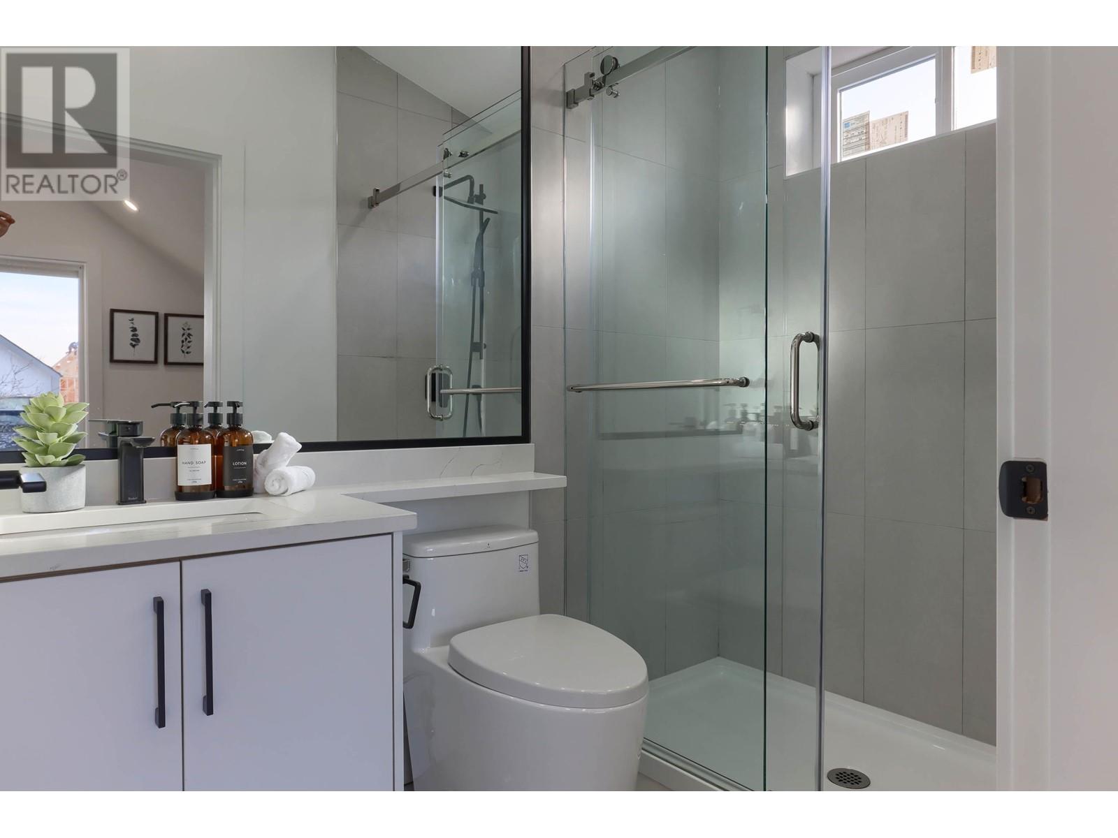 Listing Picture 20 of 26 : 1 4634 ROSS STREET, Vancouver / 溫哥華 - 魯藝地產 Yvonne Lu Group - MLS Medallion Club Member