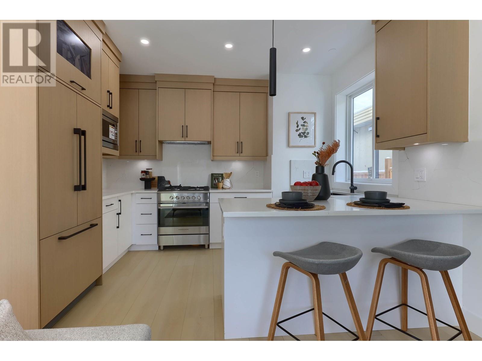 Listing Picture 11 of 26 : 1 4634 ROSS STREET, Vancouver / 溫哥華 - 魯藝地產 Yvonne Lu Group - MLS Medallion Club Member