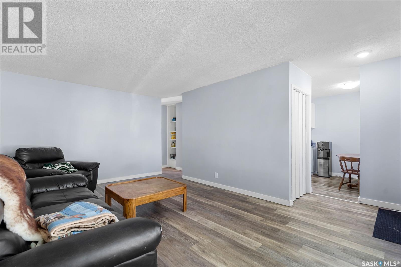 410 - 412 3rd Street E, Delisle, Saskatchewan  S0L 0P0 - Photo 4 - SK992432