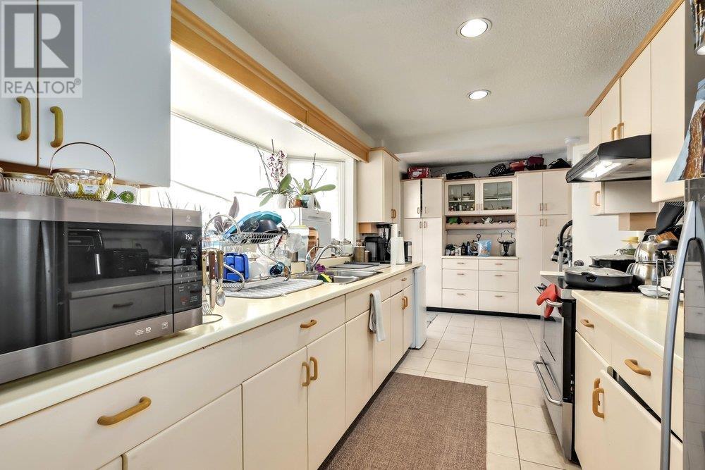 764 Blythwood Drive, North Vancouver, British Columbia  V7N 2W9 - Photo 9 - R2964976