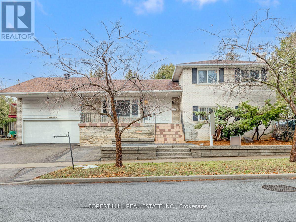 2 AXSMITH CRESCENT, Toronto, Ontario