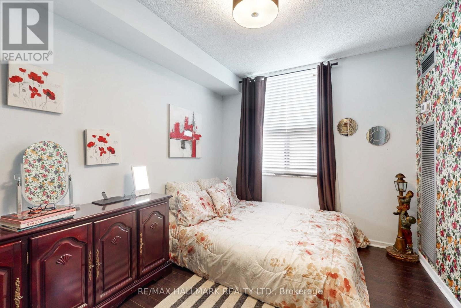 1815 - 75 Emmett Avenue, Toronto, Ontario  M6M 5A7 - Photo 4 - W11964884