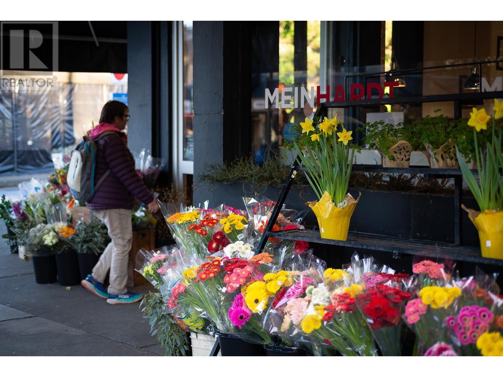 Listing Picture 34 of 38 : 301 1337 W 10TH AVENUE, Vancouver / 溫哥華 - 魯藝地產 Yvonne Lu Group - MLS Medallion Club Member