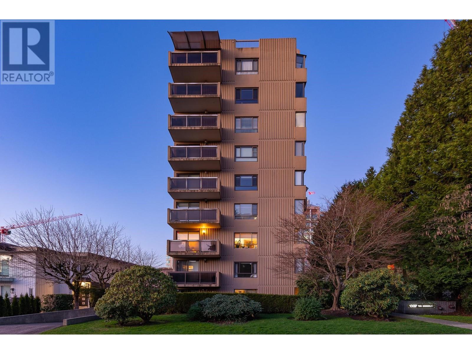 Listing Picture 32 of 38 : 301 1337 W 10TH AVENUE, Vancouver / 溫哥華 - 魯藝地產 Yvonne Lu Group - MLS Medallion Club Member