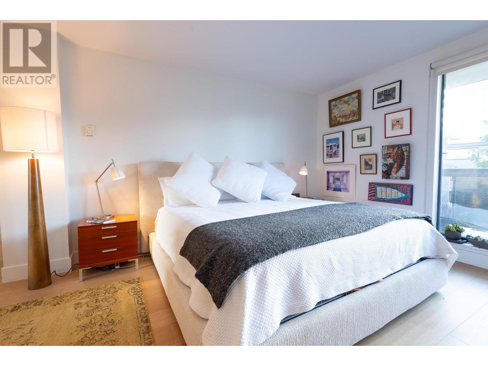 Listing Picture 18 of 38 : 301 1337 W 10TH AVENUE, Vancouver / 溫哥華 - 魯藝地產 Yvonne Lu Group - MLS Medallion Club Member