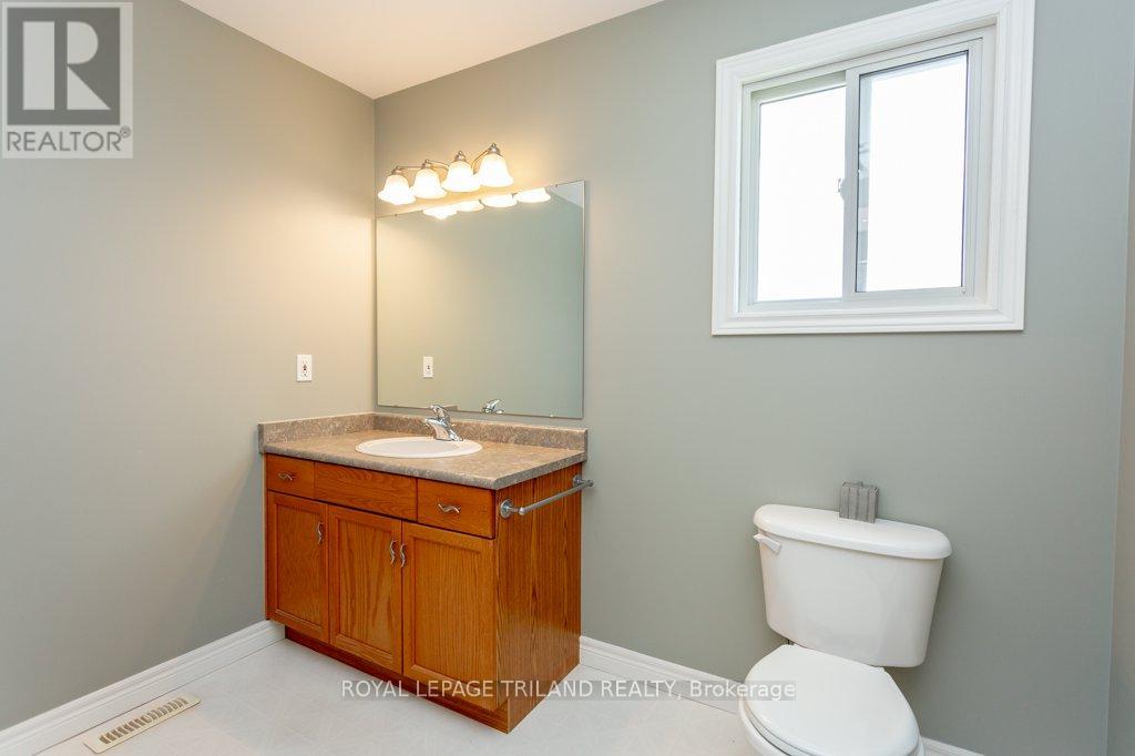 Photo 10 of 23 for 25 Steeplechase Court
