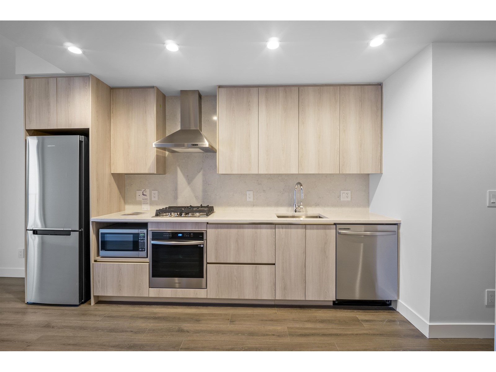 3501 10750 135a Street, Surrey, British Columbia  V3T 0V4 - Photo 2 - R2964144
