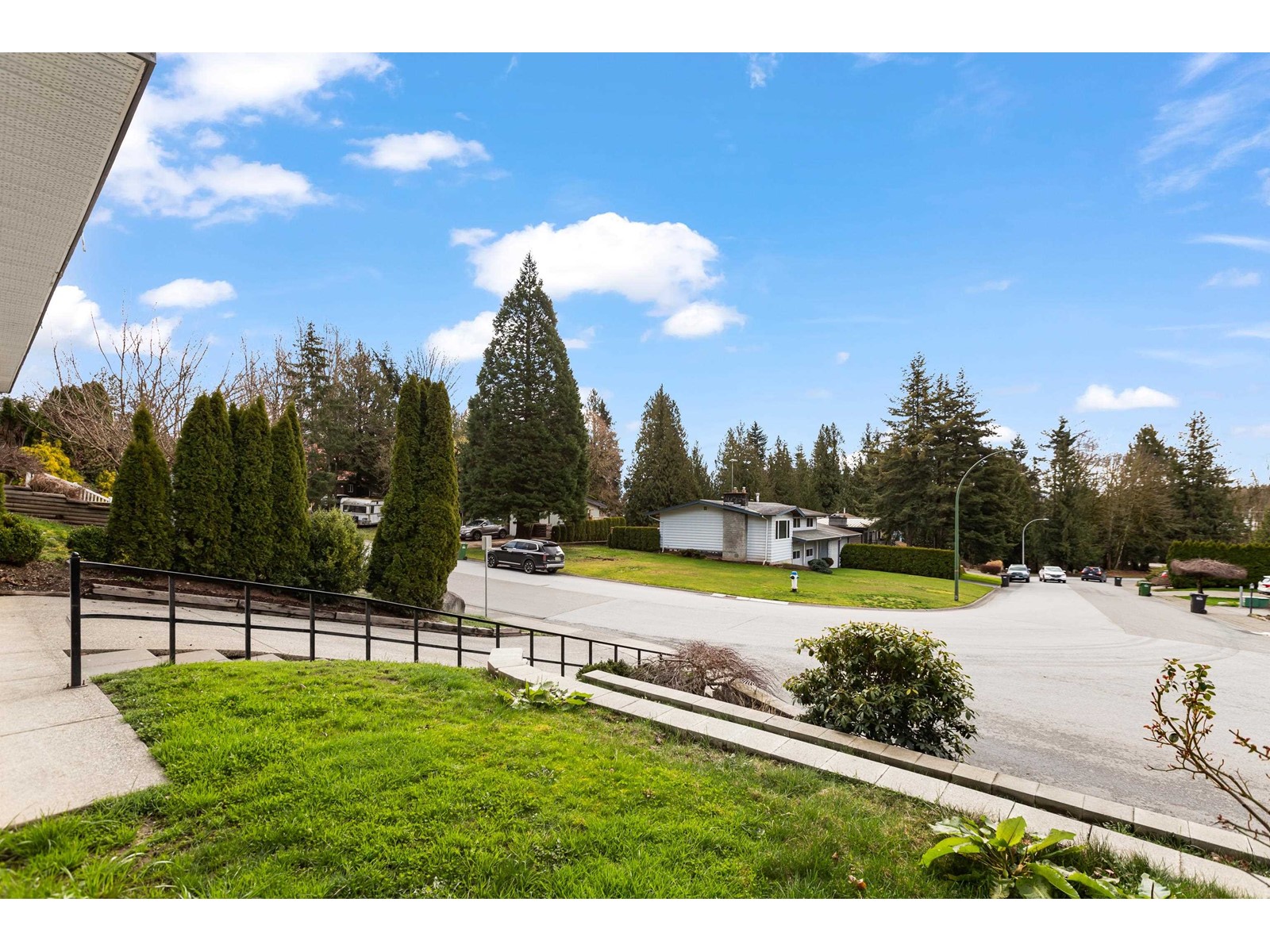 Property at 2263 SENTINEL DRIVE image 4