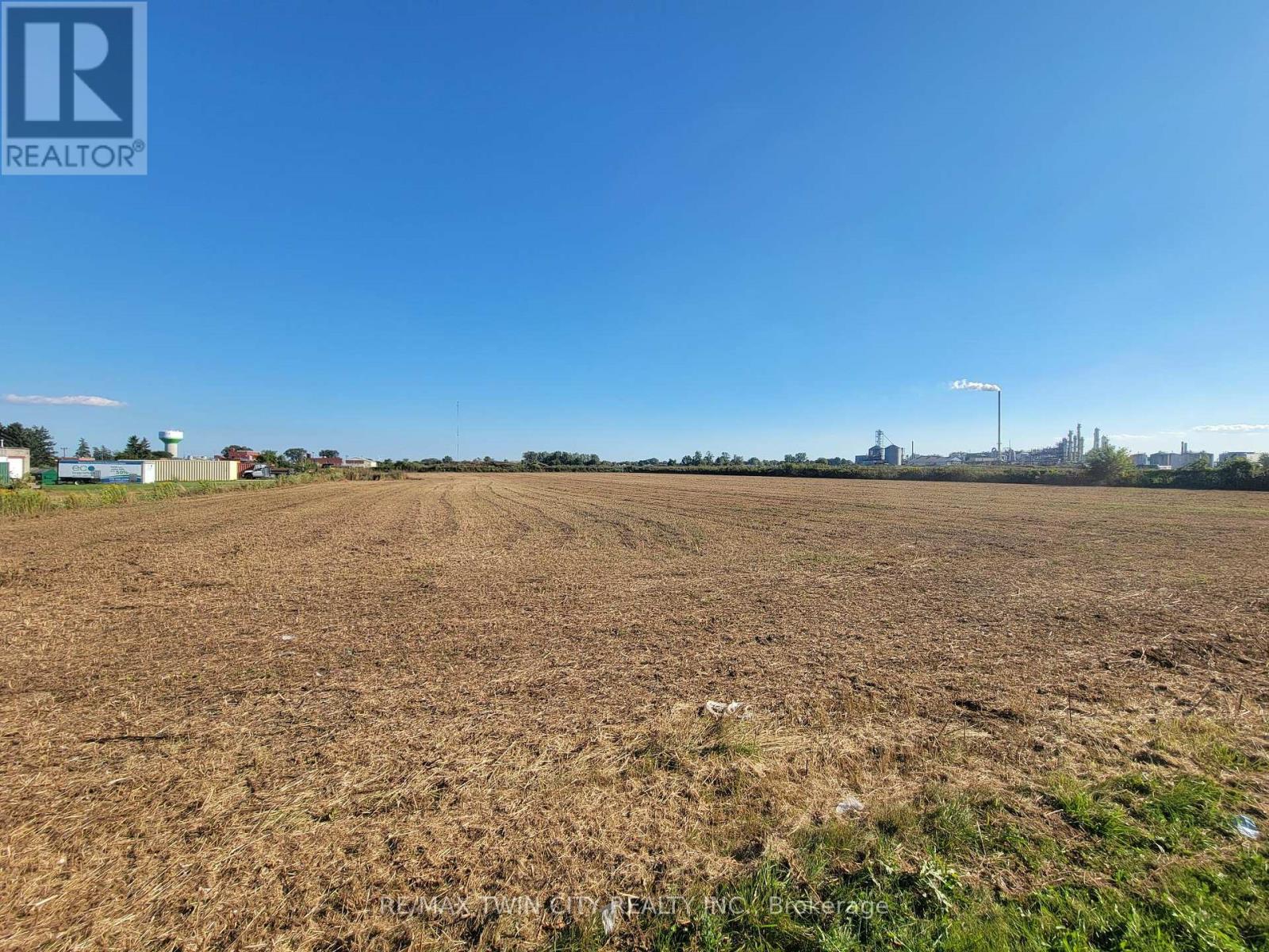 450 Riverview Drive S, Chatham-Kent, Ontario  N7M 6B8 - Photo 3 - X11965515