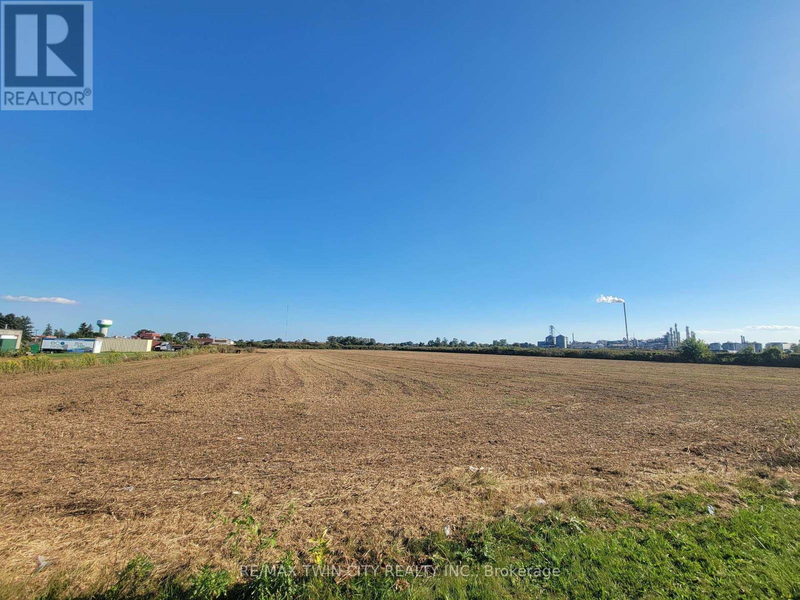 450 Riverview Drive S, Chatham-Kent, Ontario  N7M 6B8 - Photo 4 - X11965515