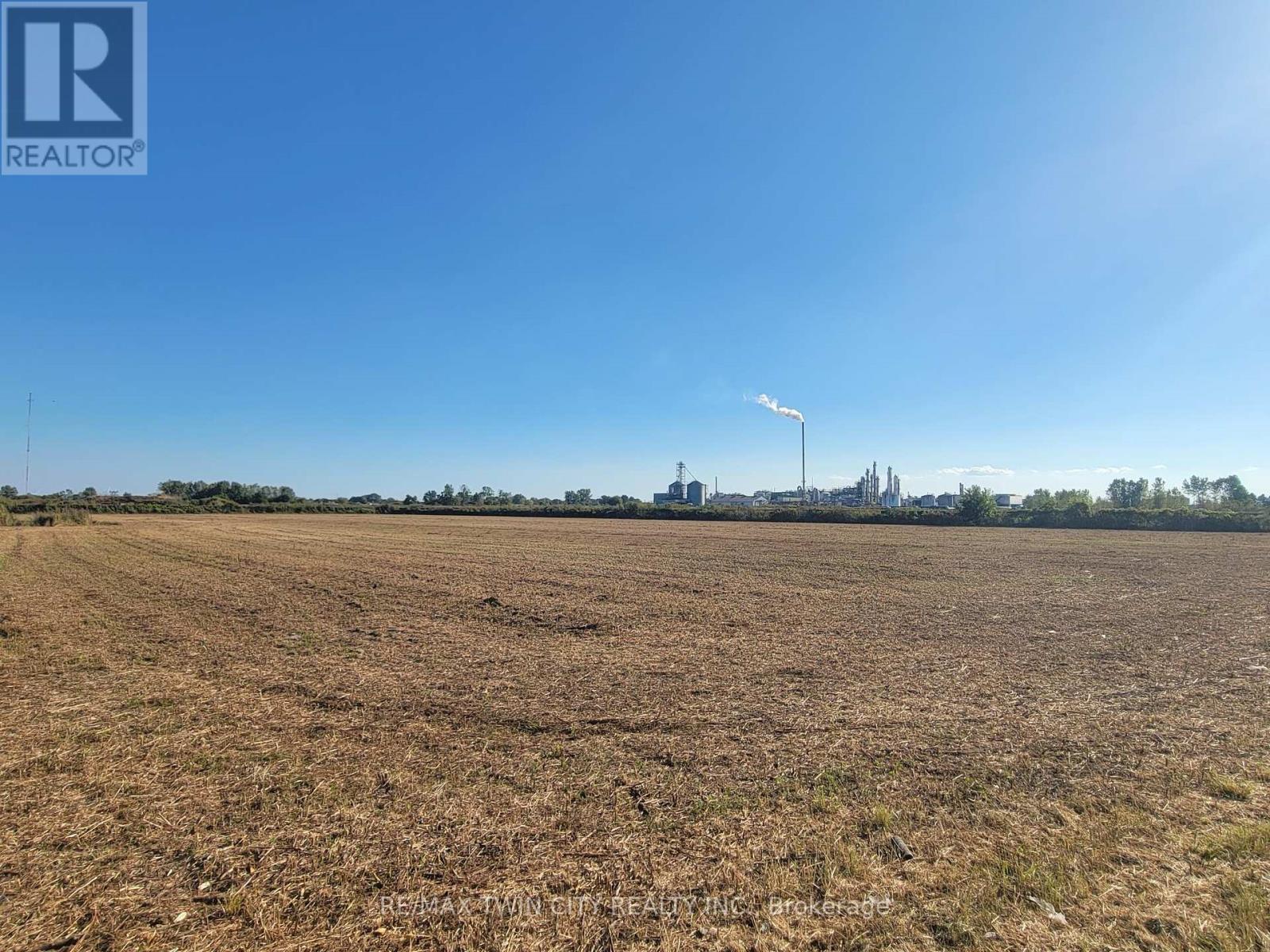 450 Riverview Drive S, Chatham-Kent, Ontario  N7M 6B8 - Photo 7 - X11965515