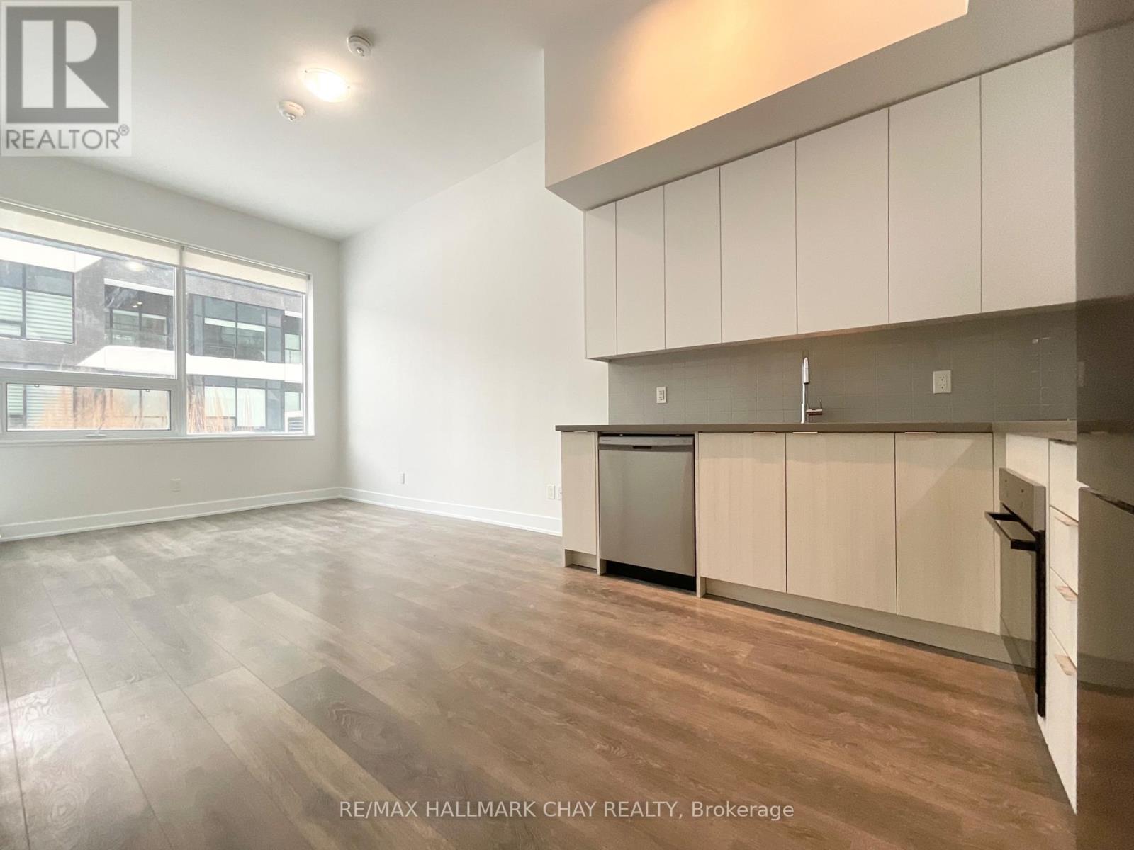 Property at 363 - 2481 TAUNTON ROAD image 3