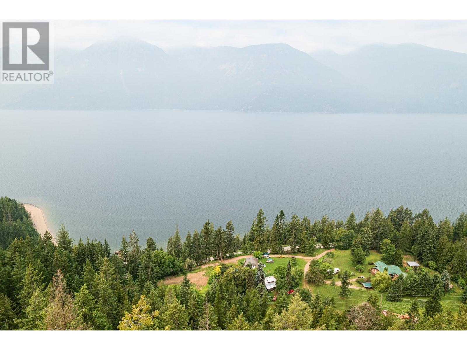 13828 3a Highway, Gray Creek, British Columbia  V0B 1S0 - Photo 11 - 10334428