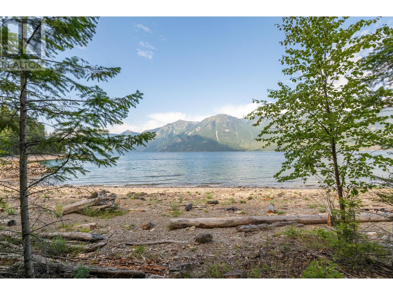 13828 3a Highway, Gray Creek, British Columbia  V0B 1S0 - Photo 2 - 10334428