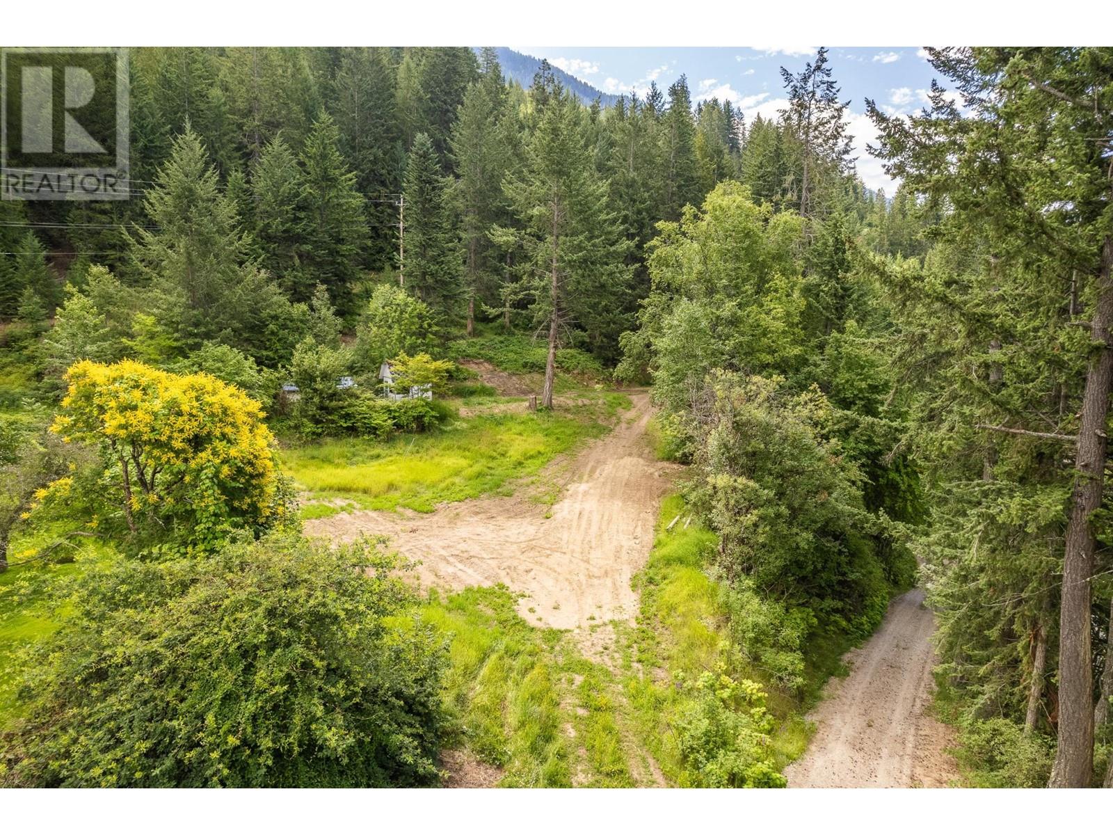 13828 3a Highway, Gray Creek, British Columbia  V0B 1S0 - Photo 36 - 10334428