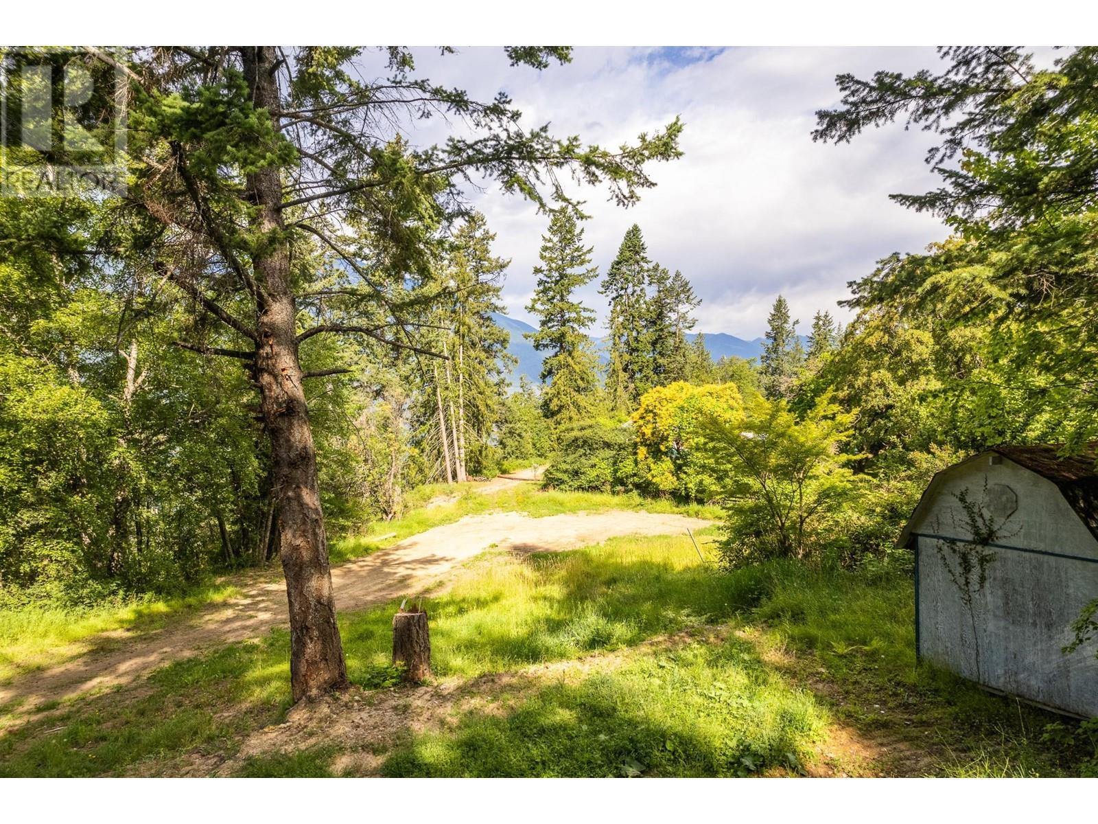 13828 3a Highway, Gray Creek, British Columbia  V0B 1S0 - Photo 39 - 10334428