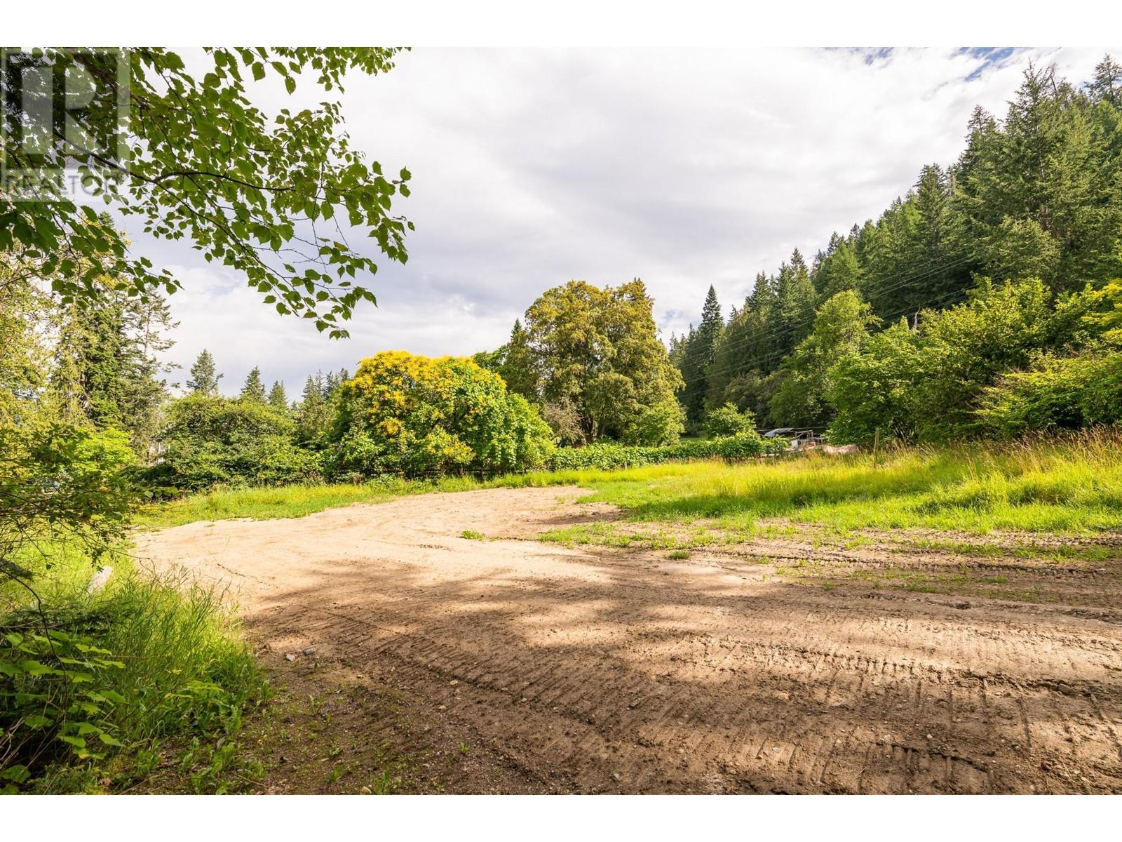 13828 3a Highway, Gray Creek, British Columbia  V0B 1S0 - Photo 41 - 10334428