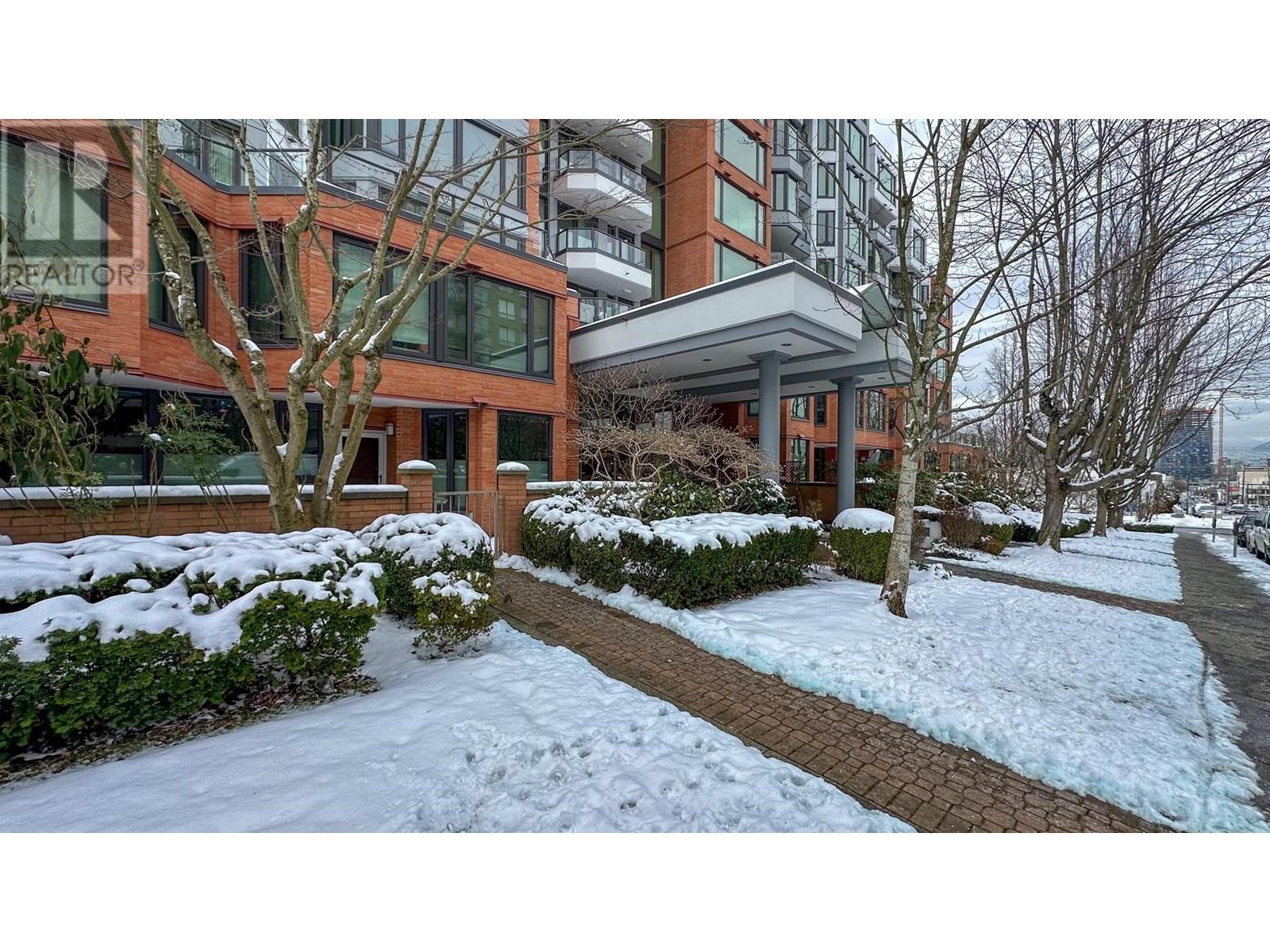 Listing Picture 2 of 27 : 712 2201 PINE STREET, Vancouver / 溫哥華 - 魯藝地產 Yvonne Lu Group - MLS Medallion Club Member