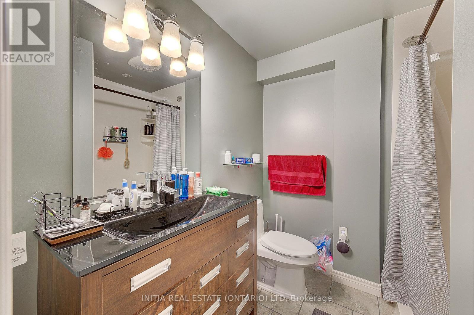 Photo 12 of 21 for 212 Killarney Grove