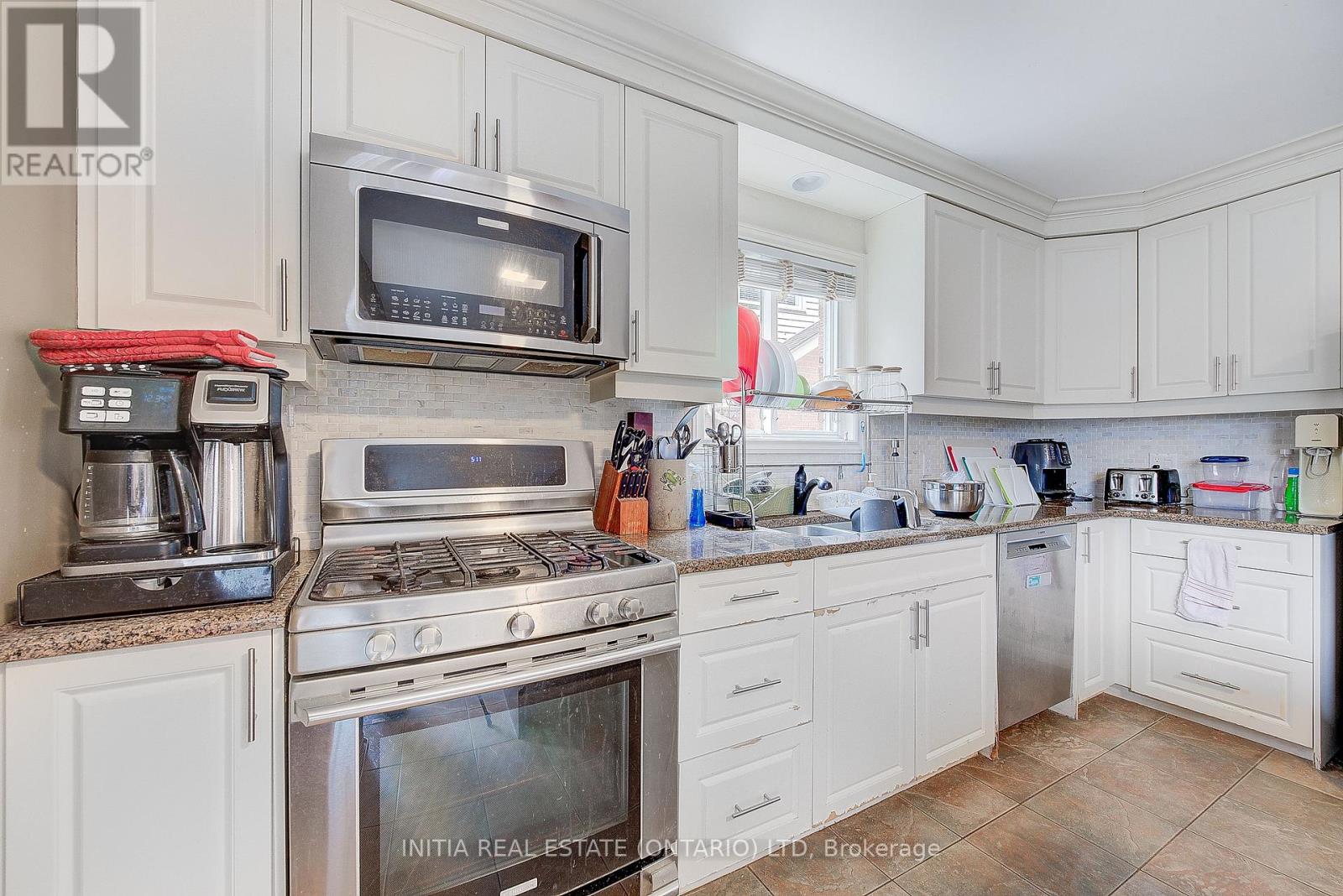 Photo 8 of 21 for 212 Killarney Grove