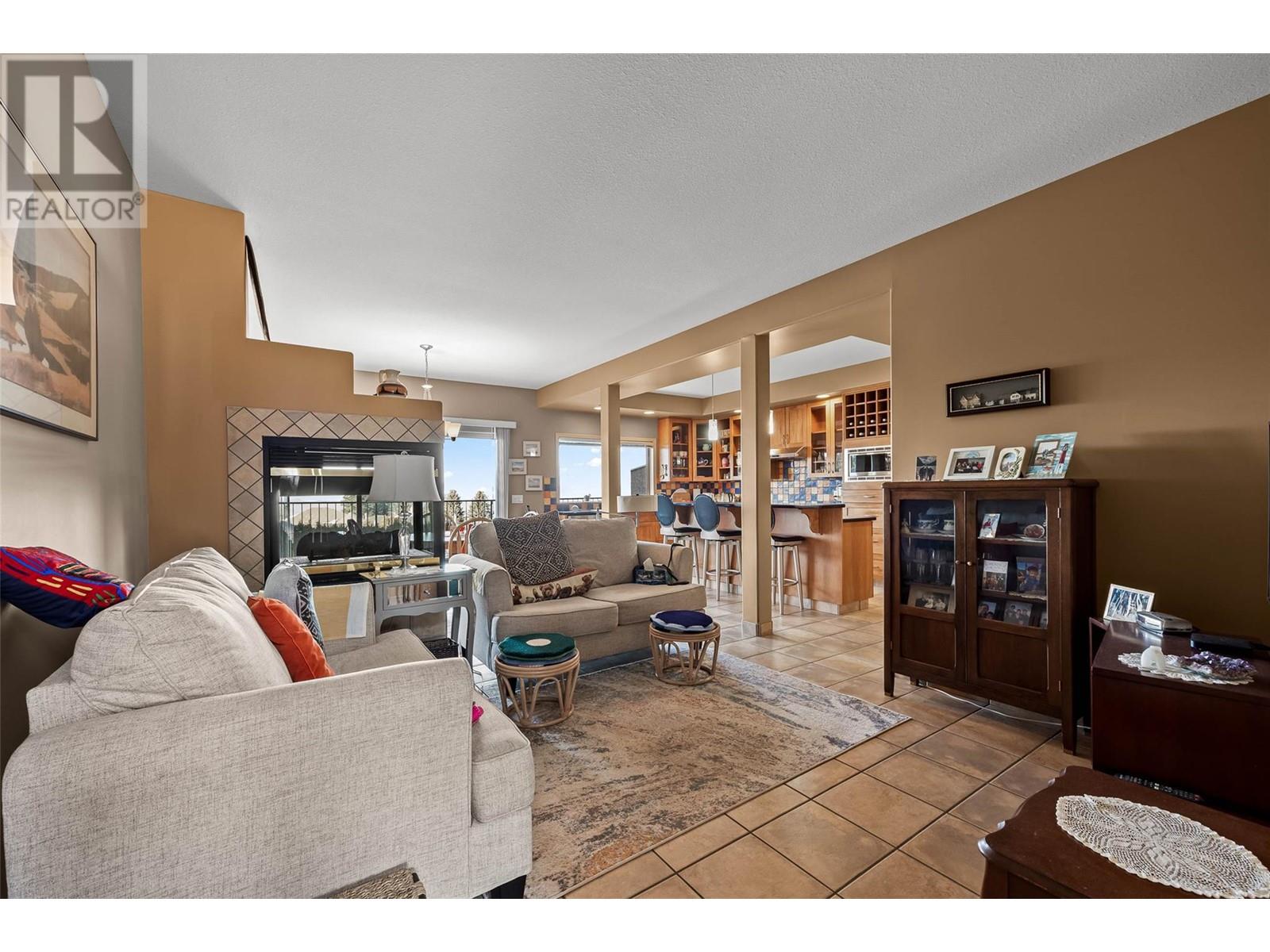 Property at 776 Dunrobin Drive Unit# 3 image 3