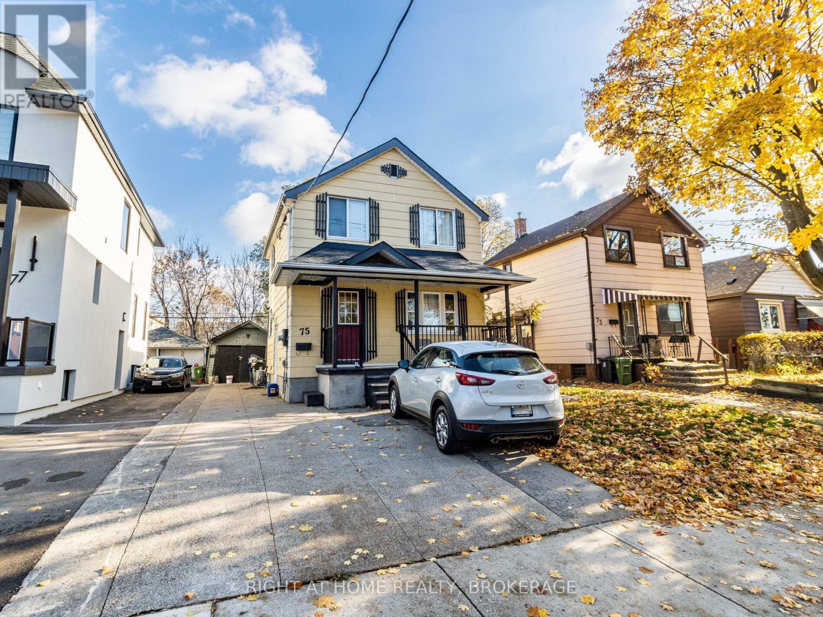 Property at 75 SEVENTEENTH STREET image 3