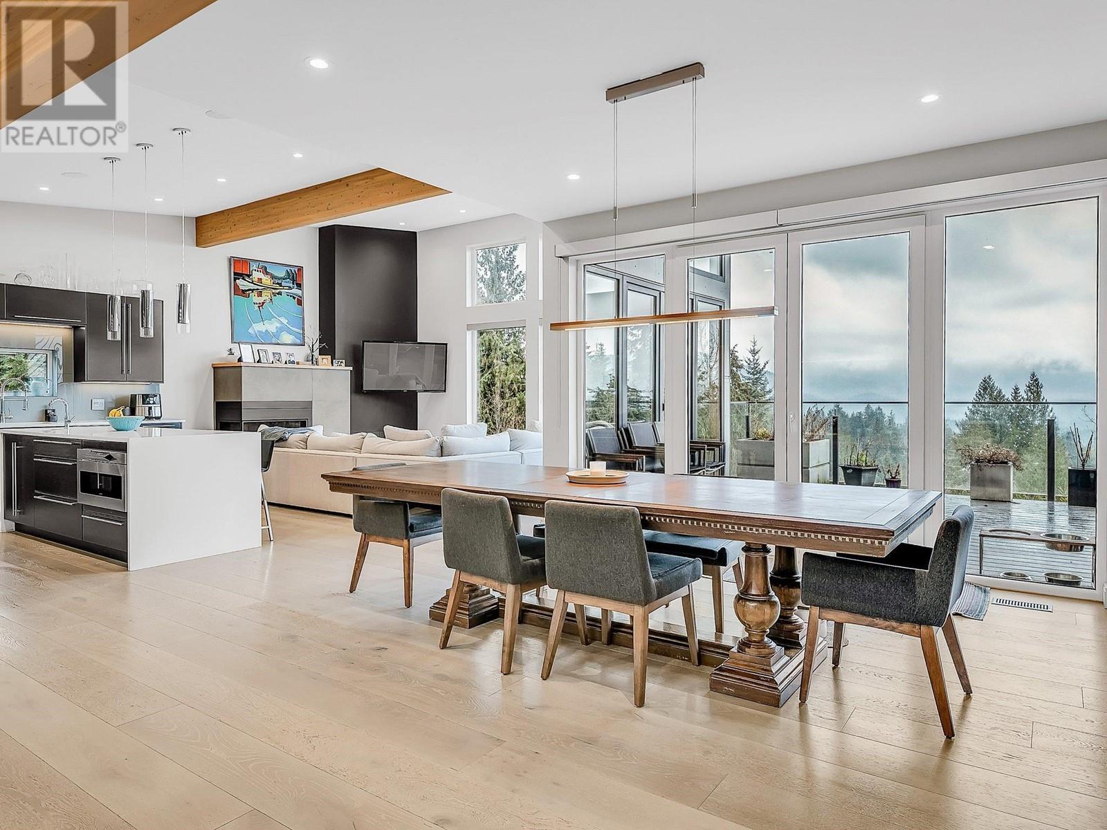 9 40781 THUNDERBIRD RIDGE