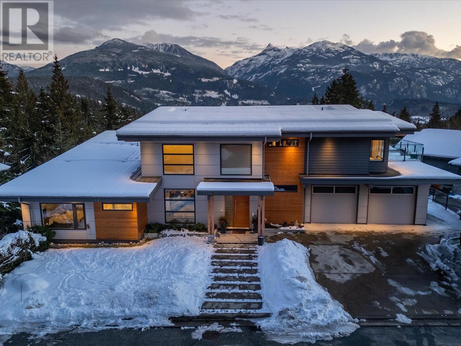 9 40781 THUNDERBIRD RIDGE