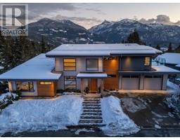 9 40781 THUNDERBIRD RIDGE