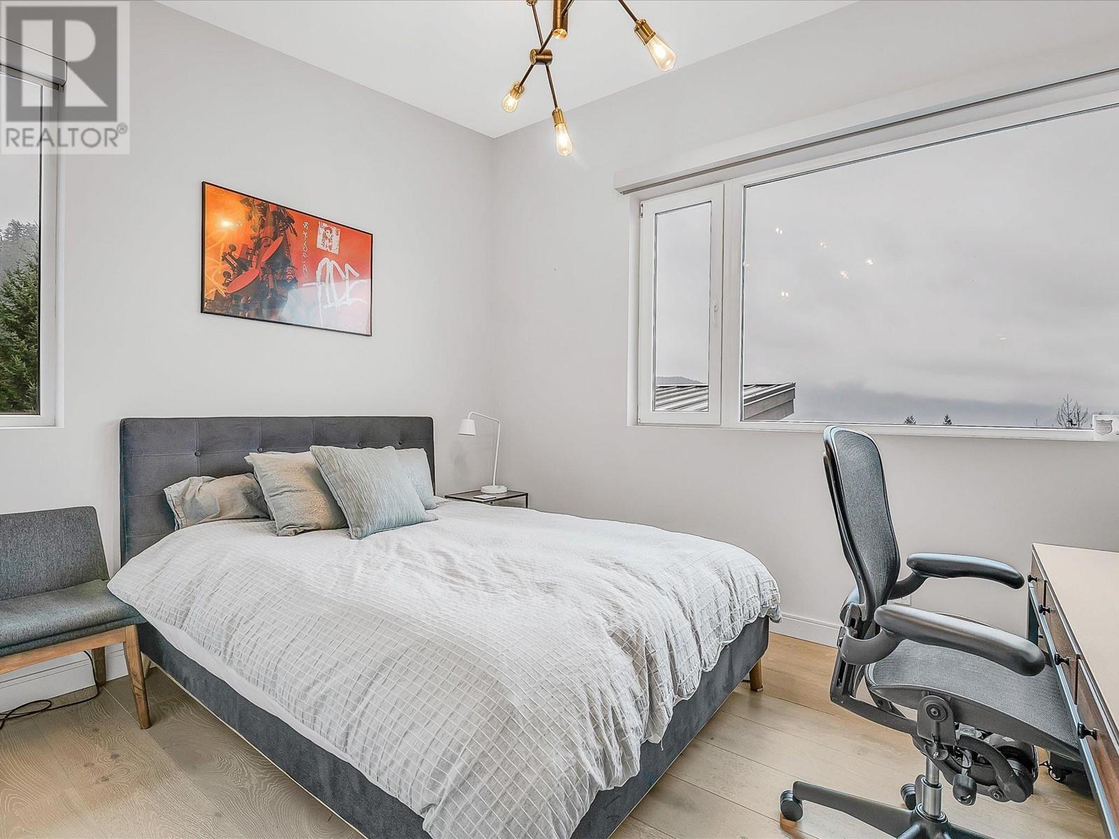 9 40781 THUNDERBIRD RIDGE