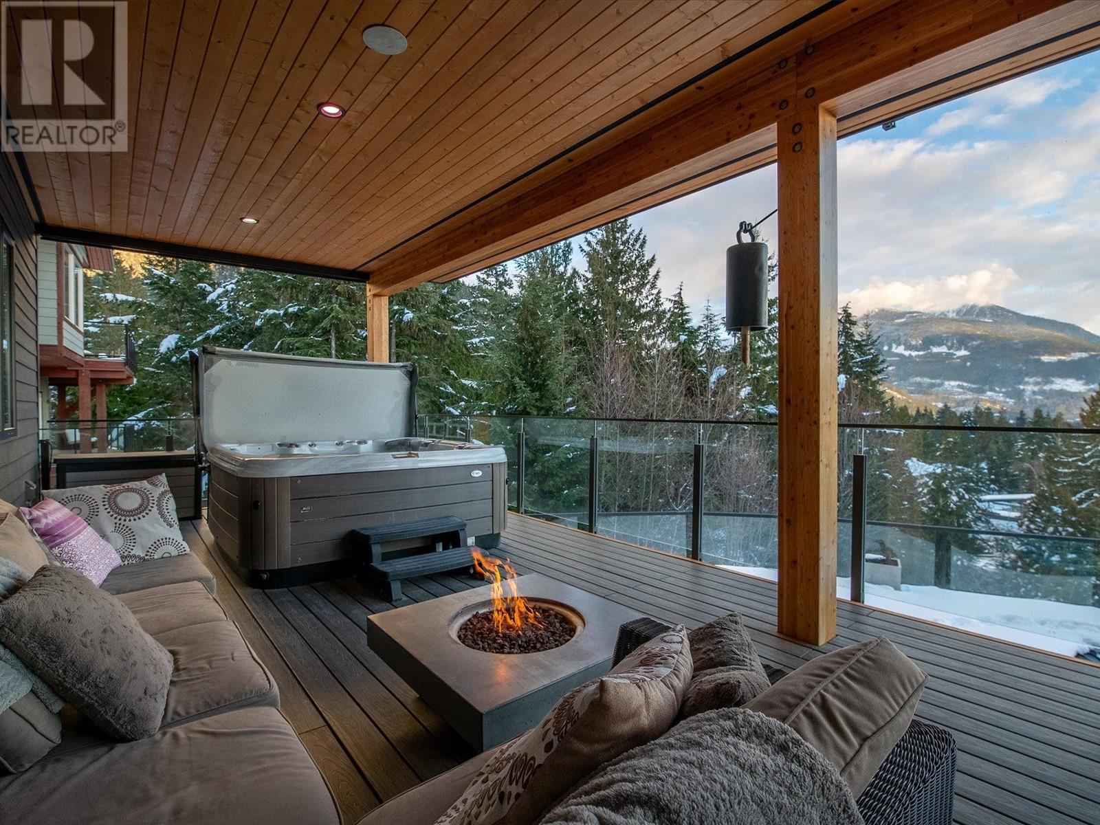 9 40781 THUNDERBIRD RIDGE