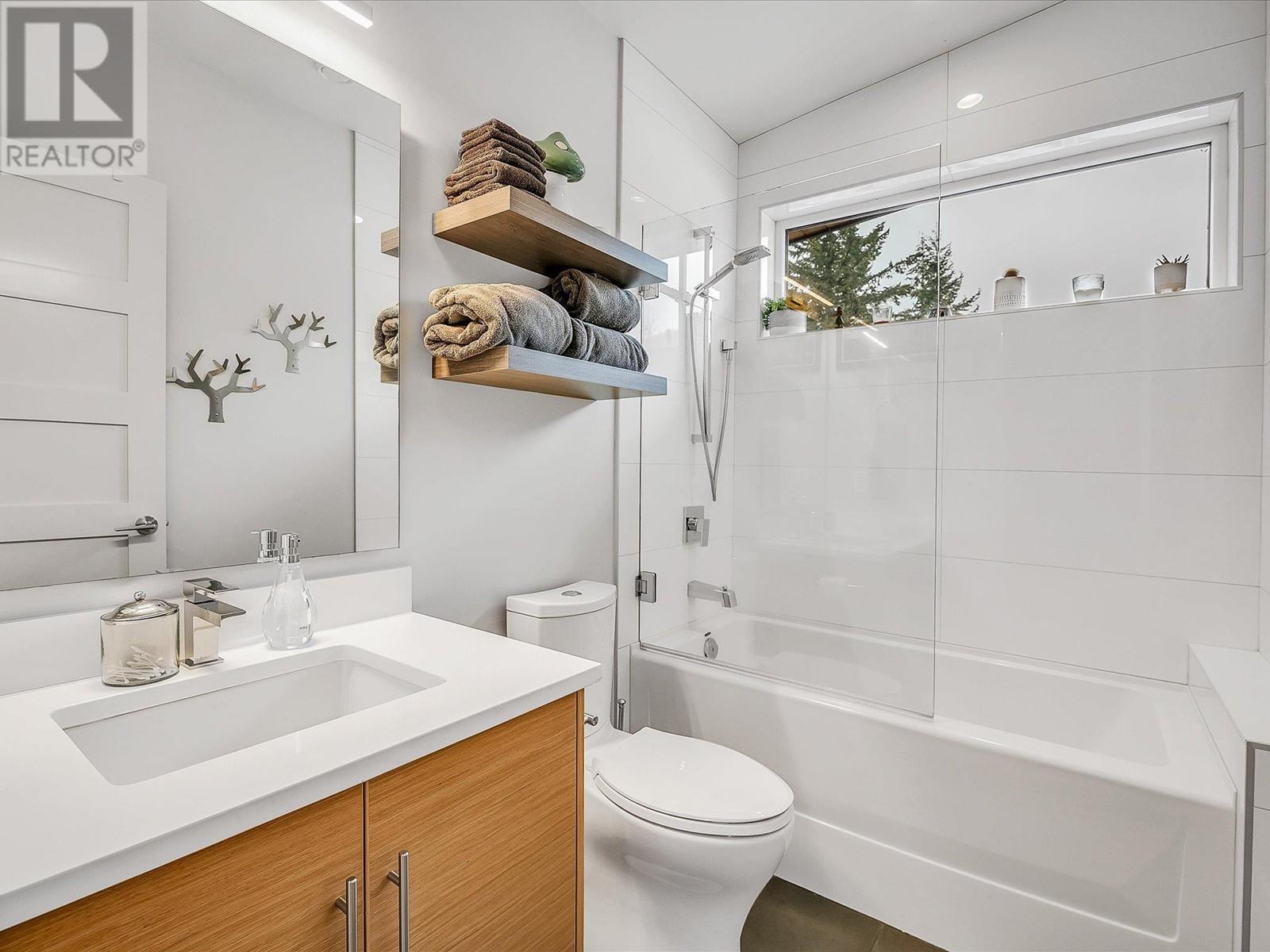 9 40781 THUNDERBIRD RIDGE