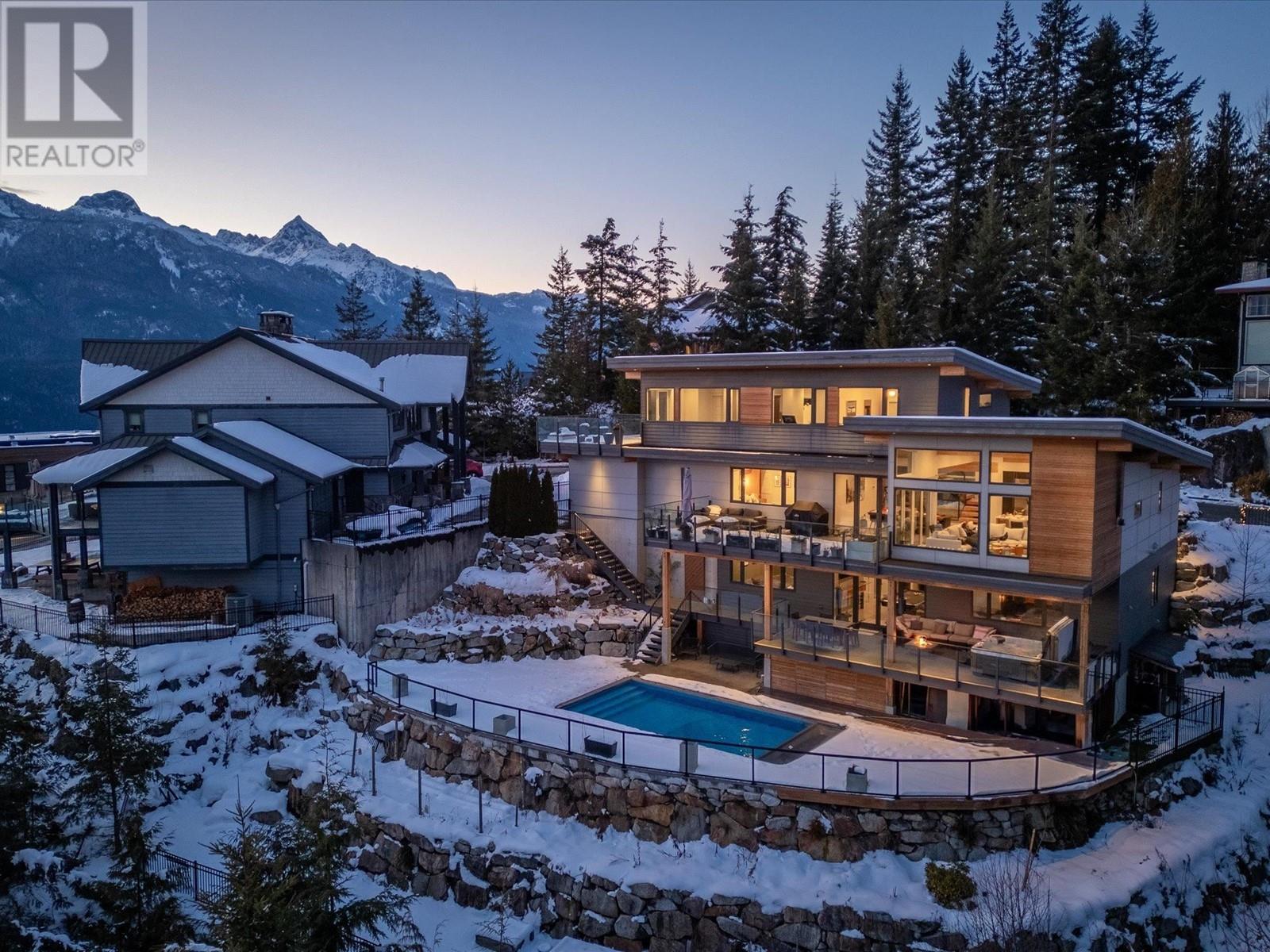 9 40781 THUNDERBIRD RIDGE