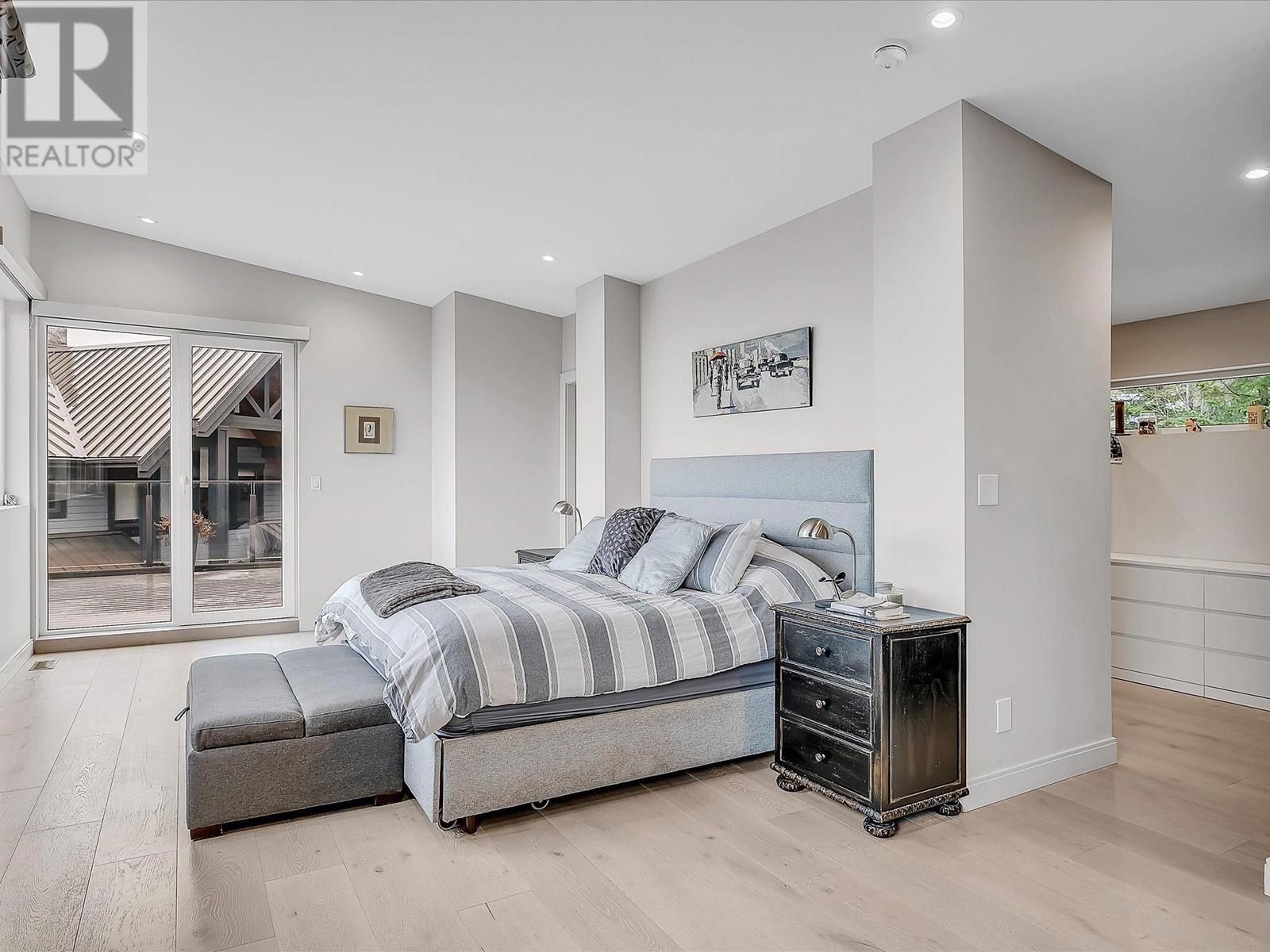 9 40781 THUNDERBIRD RIDGE