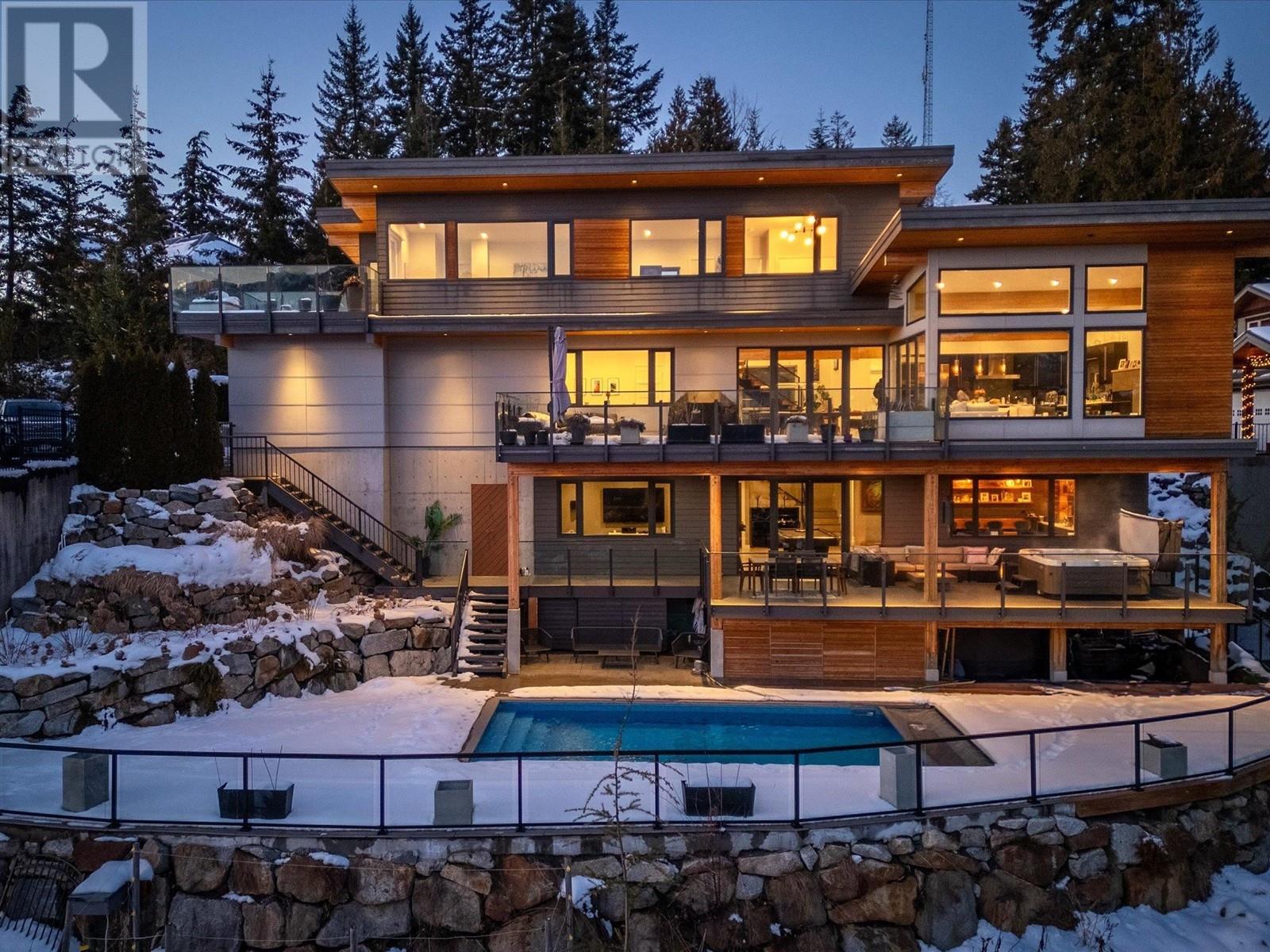 9 40781 THUNDERBIRD RIDGE