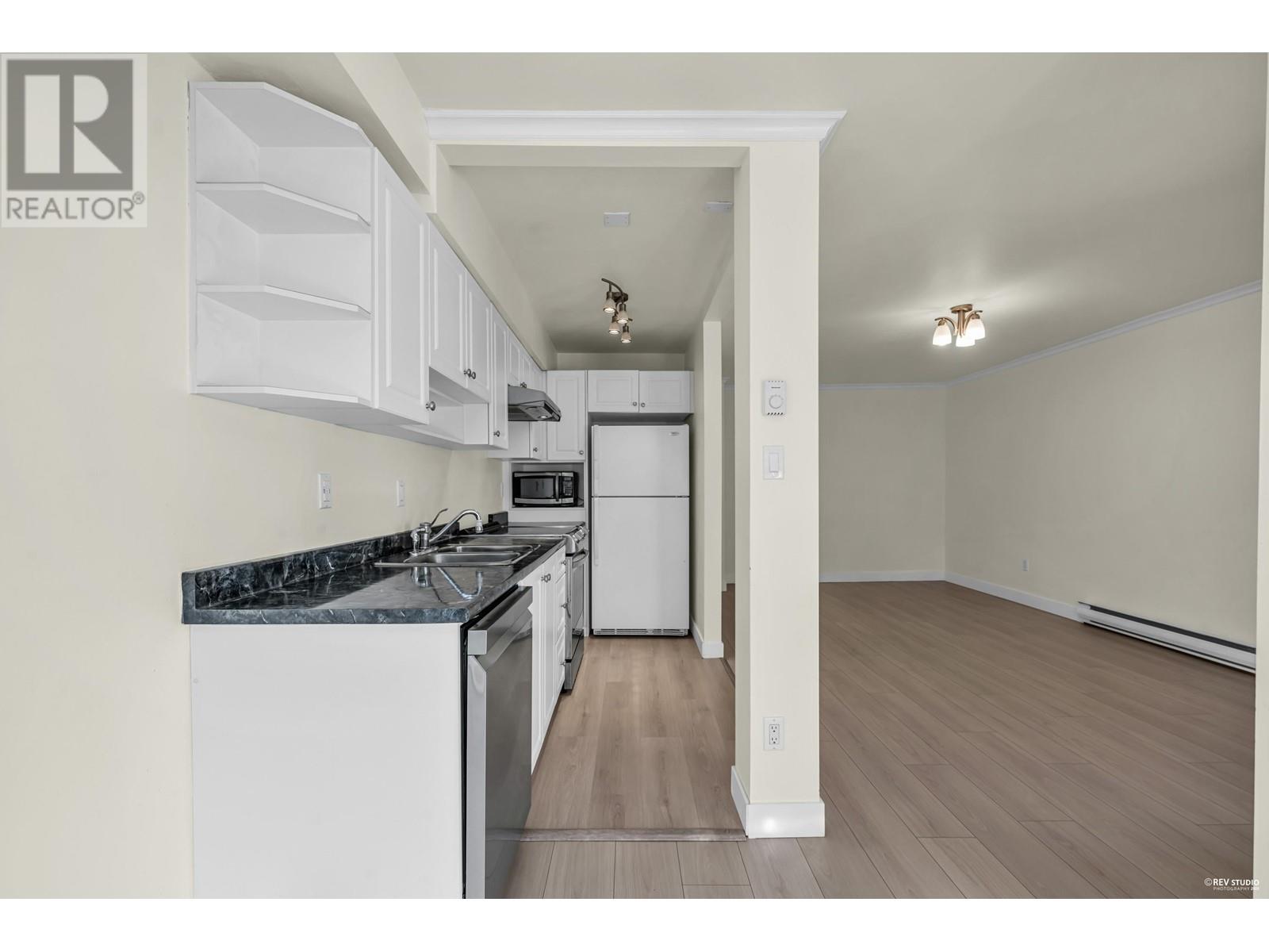 206 1363 Clyde Avenue, West Vancouver, British Columbia  V7T 2W9 - Photo 12 - R2965083