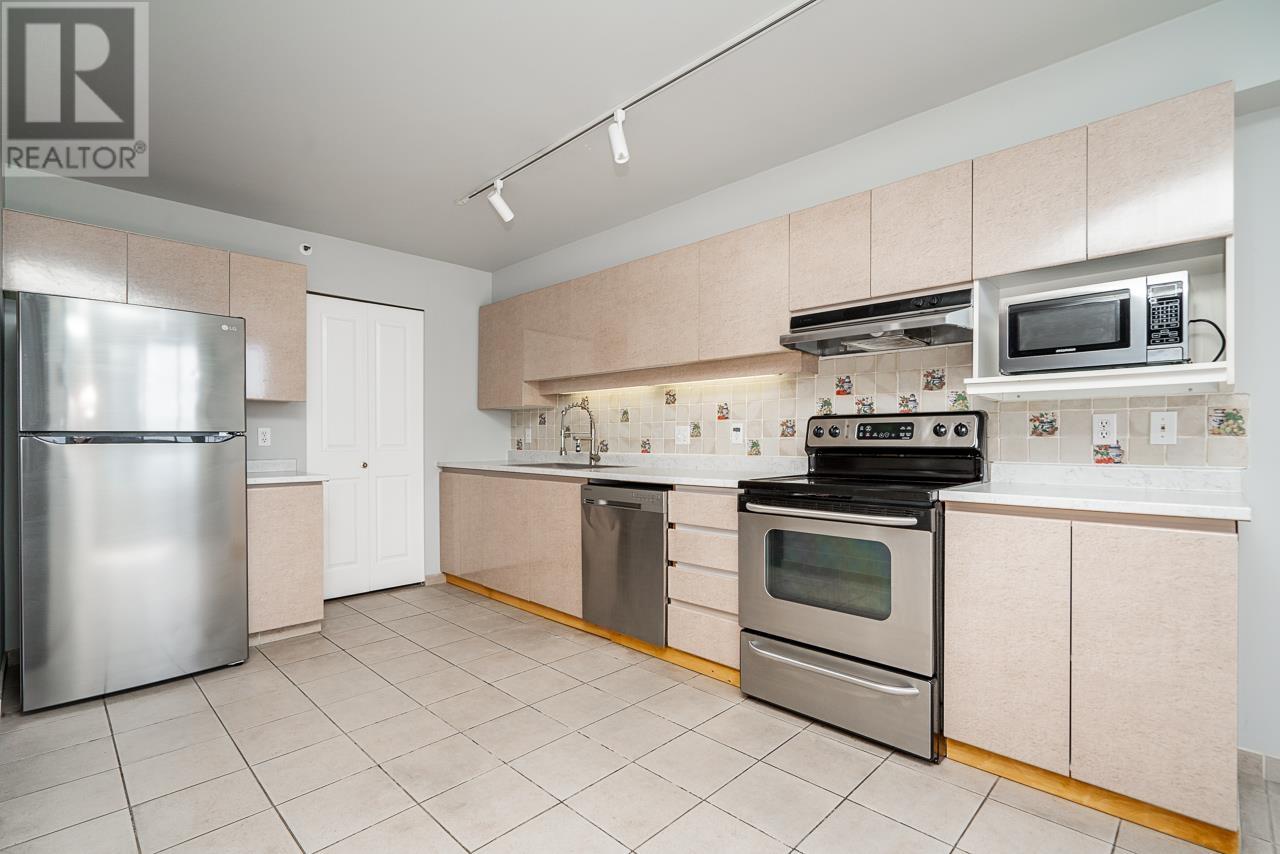 1501 555 Austin Avenue, Coquitlam, British Columbia  V3K 6R8 - Photo 2 - R2965111