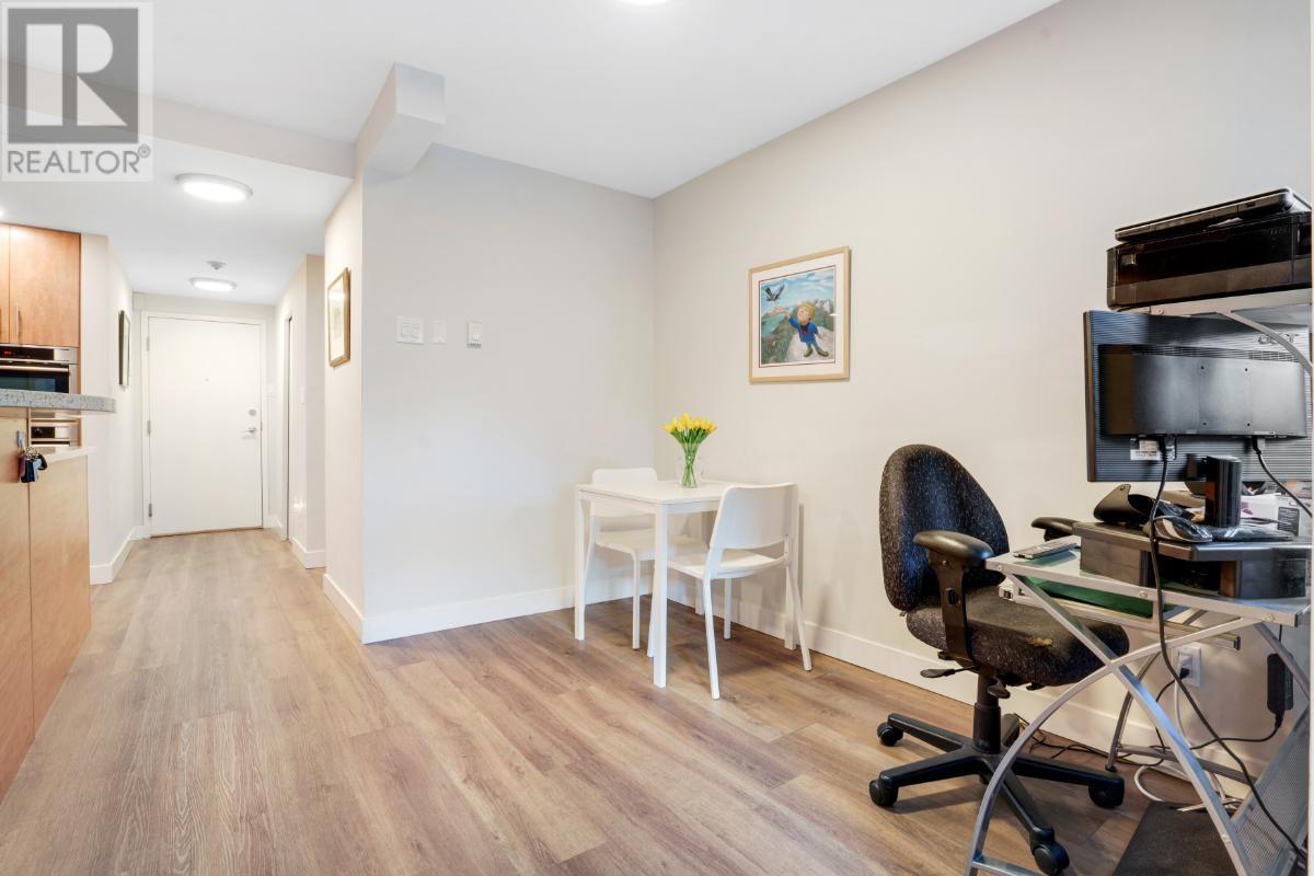 Listing Picture 10 of 33 : 103 1508 MARINER WALK, Vancouver / 溫哥華 - 魯藝地產 Yvonne Lu Group - MLS Medallion Club Member